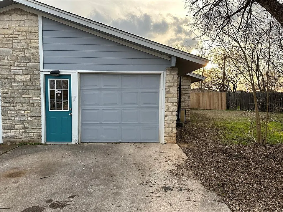 407 Vista West Ct #B