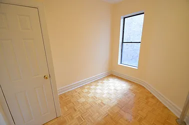 Rented by CITY SKYLINE REALTY INC