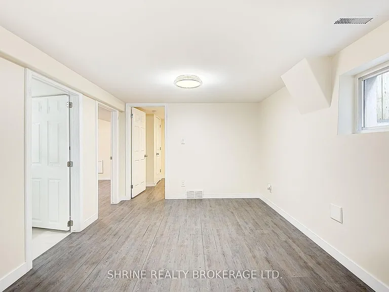 259 Sanders St — Photo 12