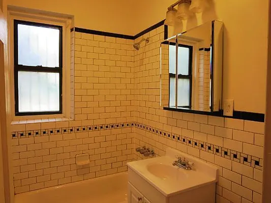 Rented by Aventana | media 7