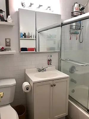 Rented by Buchbinder & Warren | media 22