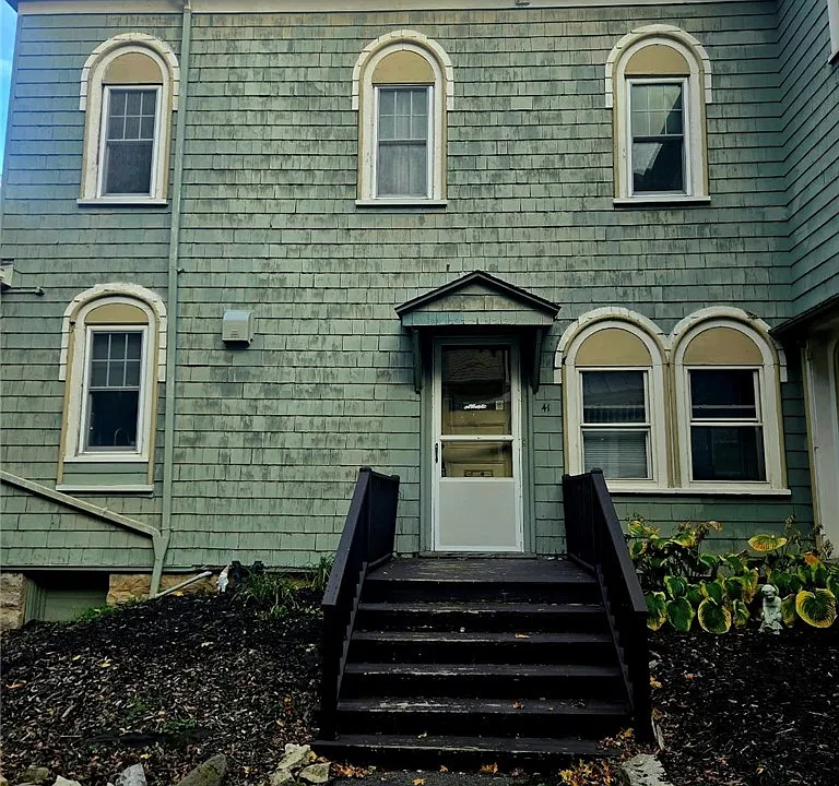 39 Highland Ave #UPPER