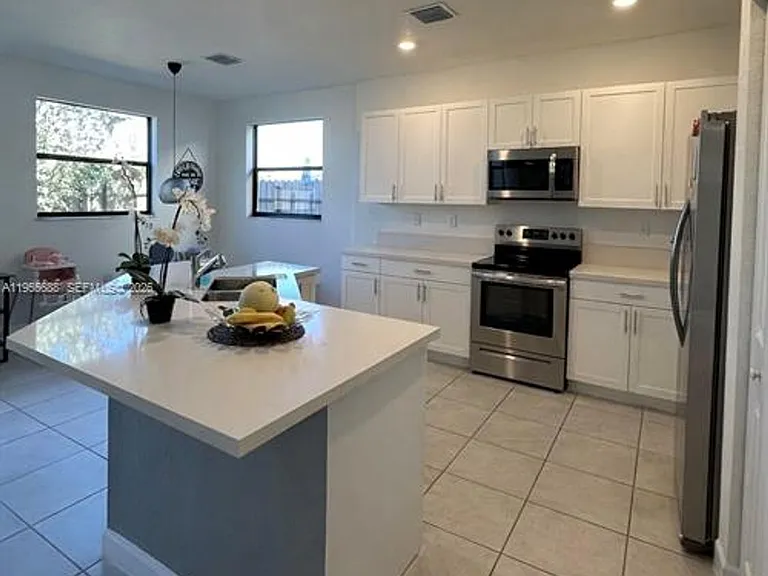 22634 SW 131st Pl #22634 — Photo 8