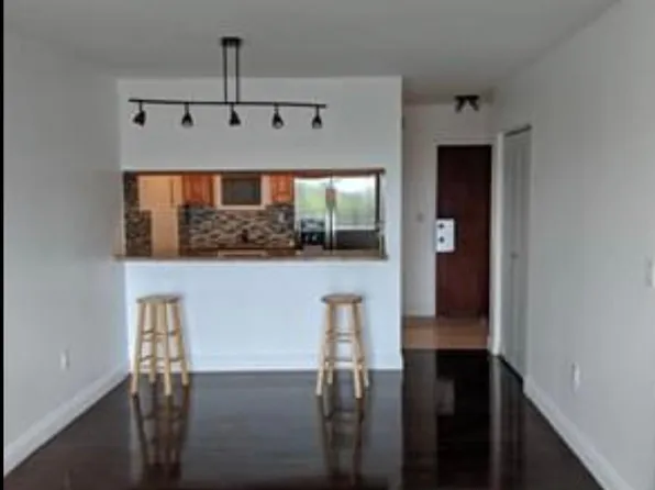 3181 SW 13th St APT 406, Miami, FL 33145