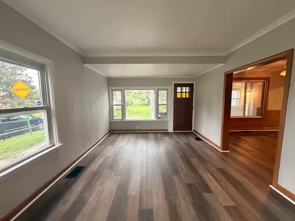 705 Leonard St, Toledo, OH 43605