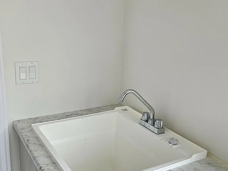 146 Wascana Rd — Photo 23