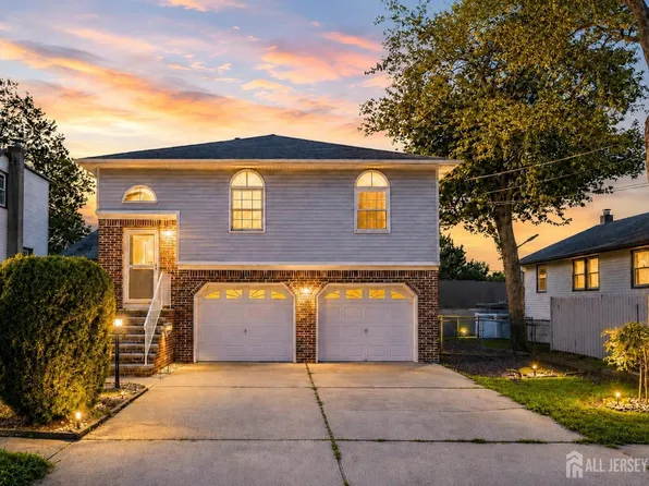 36 Aylin St, Metuchen, NJ 08840