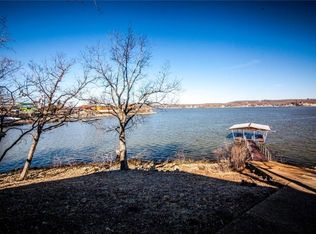 59 Honeysuckle Rd, Lake Ozark, MO 65049