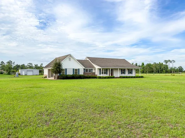38 Daniels Rd, Adel, GA 31620