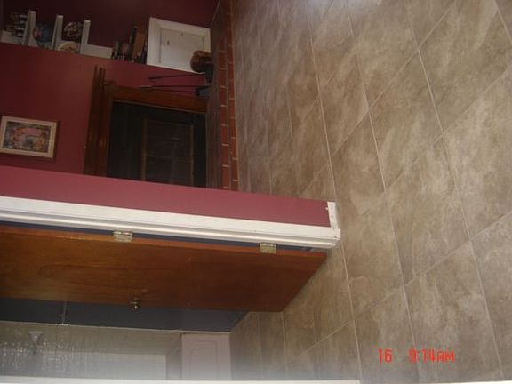 Livingroom and Bathroom