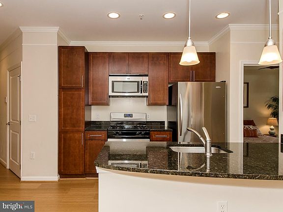 2nd image of 444 W Broad St Unit 308