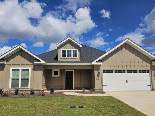 107 Nash Ct, Perry, GA 31069