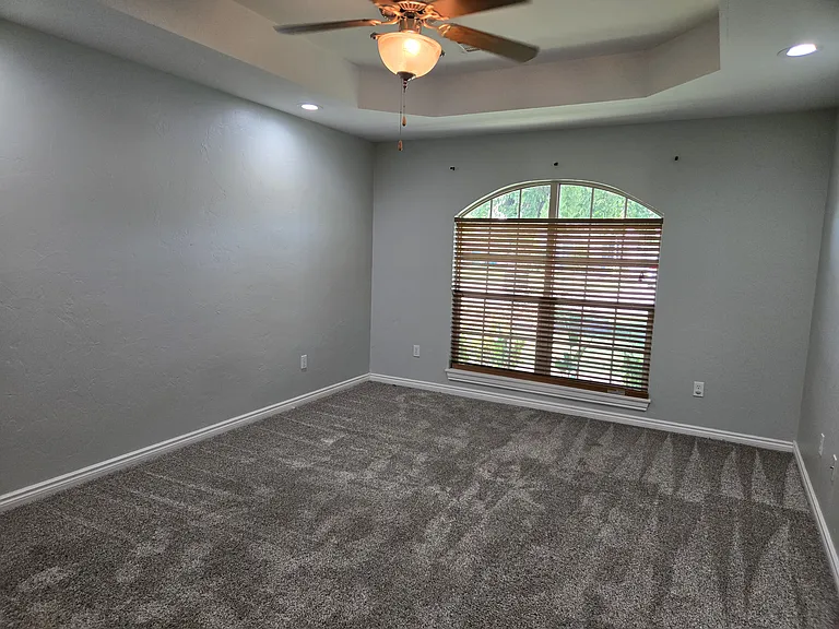 425 Chisholm Crk — Photo 10