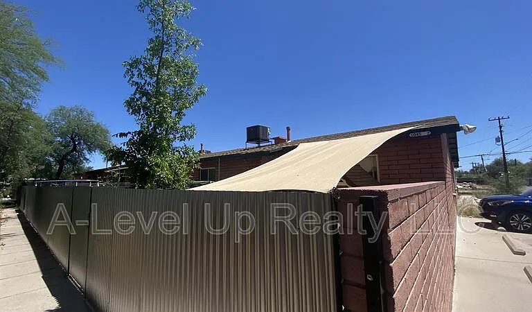 1045 S Herbert Ave #2 — Photo 2