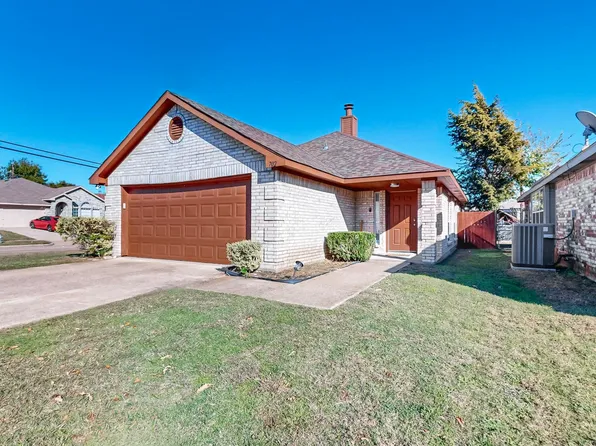 702 Rockett Ln, Cedar Hill, TX 75104