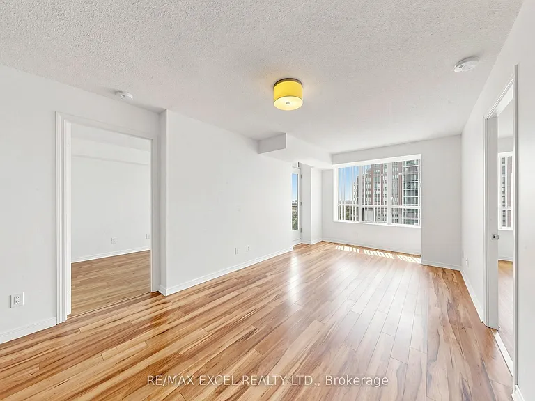 350 Red Maple Rd #508 — Photo 10