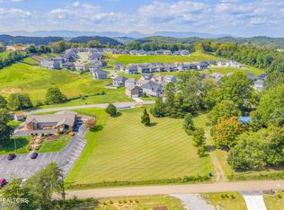 1409 Andes Rd, Knoxville, TN 37931