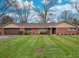 1083 Ceylon Cir, Dayton, OH 45430