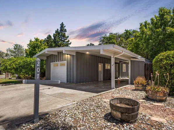 207 Maedell Way, Woodland, CA 95695