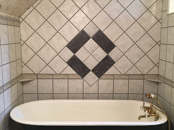 3rd image of 4448 Danbury Dr