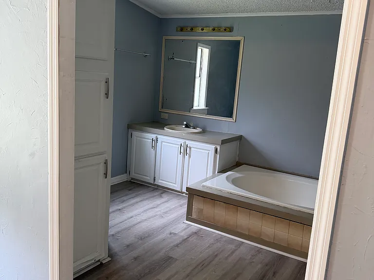228 Gail Dr — Photo 13