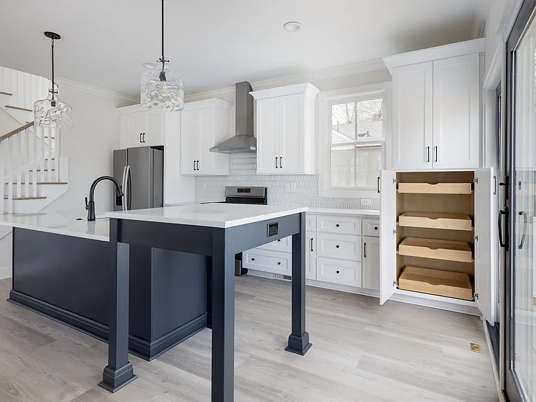 804 Shepherd St — Photo 18