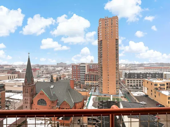 66 9th St Unit 1912, Saint Paul, MN 55101