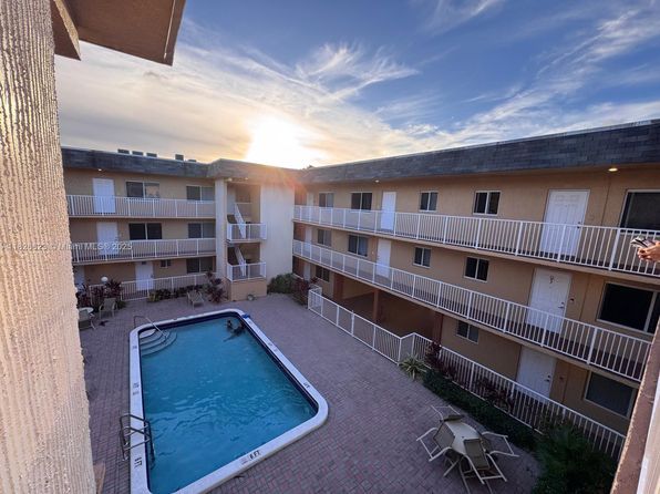 7910 Taft St APT 304