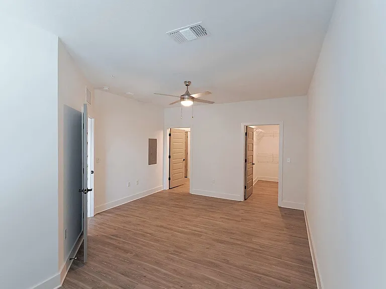 The Parian Luxury Apartments — Photo 75