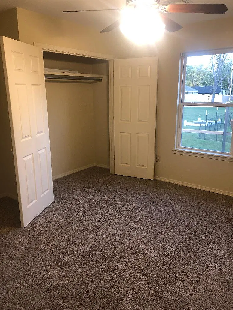 2 bed, 930 sqft, $1,150 — Photo 4