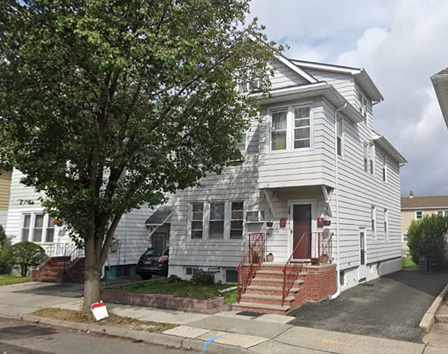 148 Merselis Ave #1