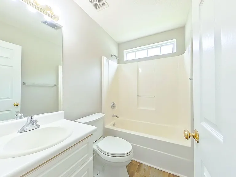 491 Connemara Trl — Photo 5