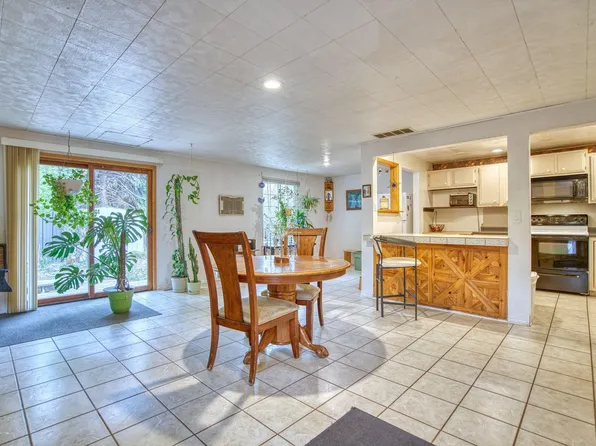 36 Placer Ave, Longmont, CO 80504