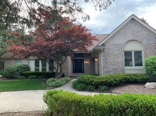 951 Coldspring Dr, Northville, MI