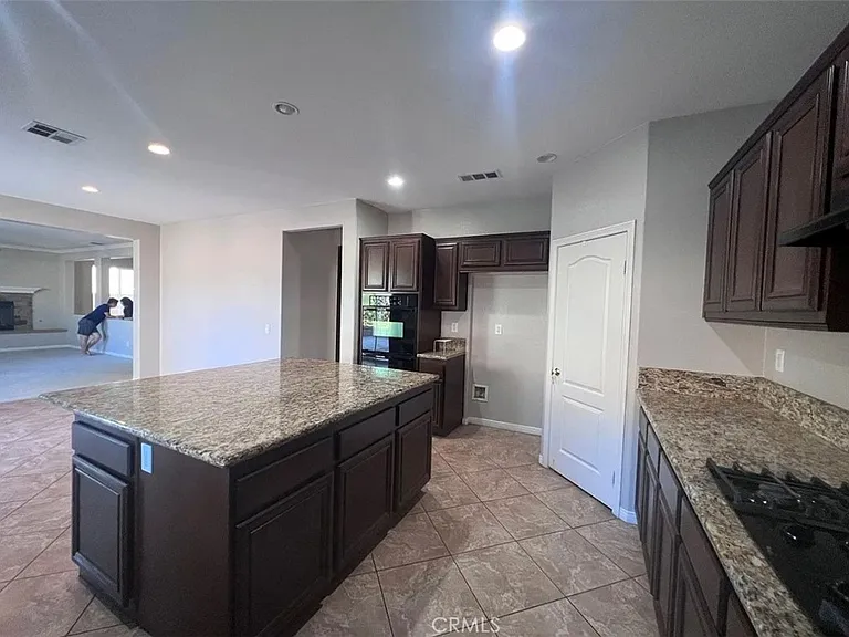 7771 Stonegate Dr — Photo 8