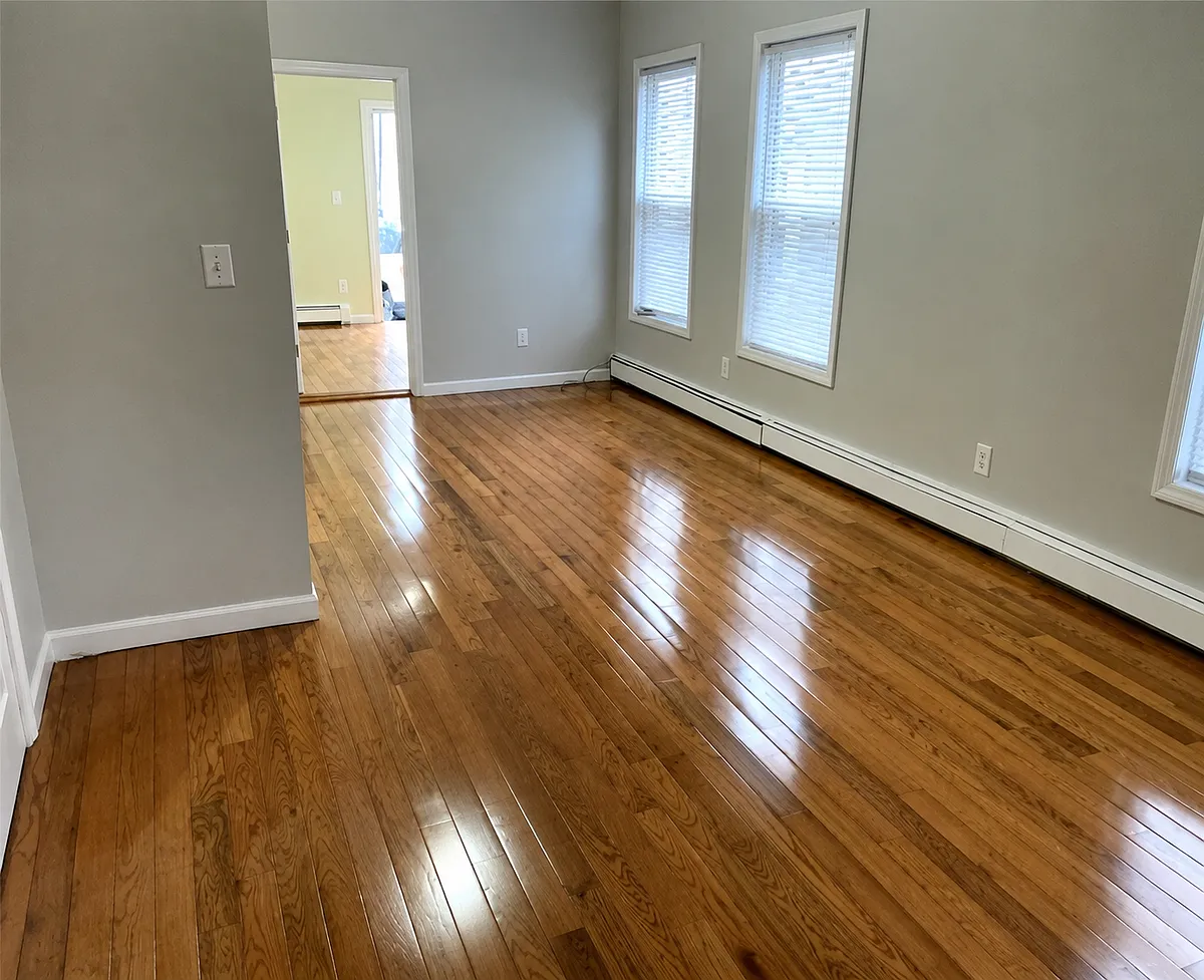 Building Photo - 309 Elm St #1