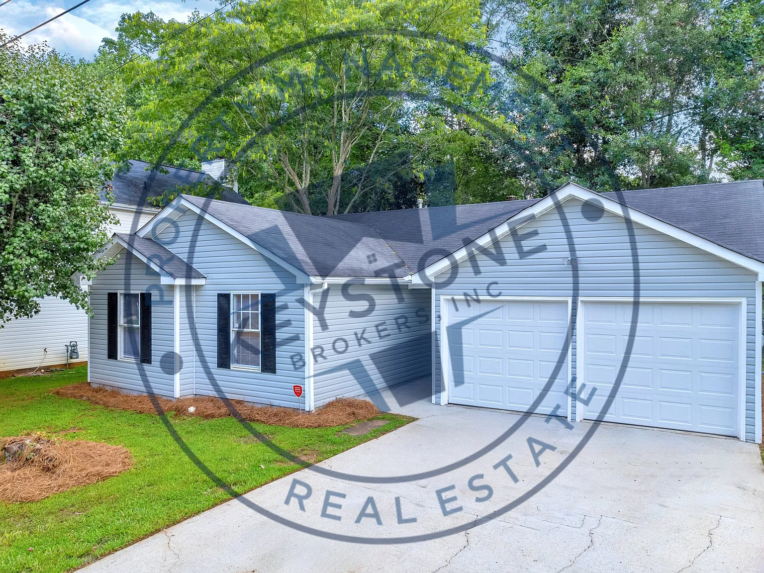 3 bed, 2.0 bath, 1192 sqft, $1,699 — Photo 1
