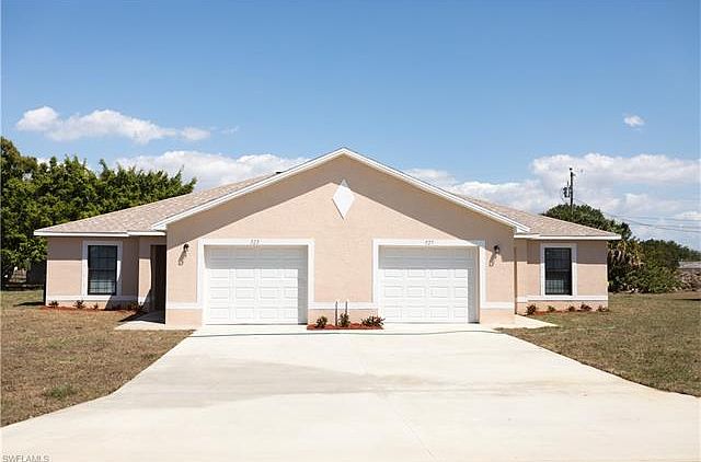 1st image of 902/904 SE 6th Ct