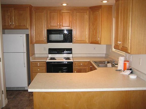 4th image of 1947 S Columbia Ln APT 16