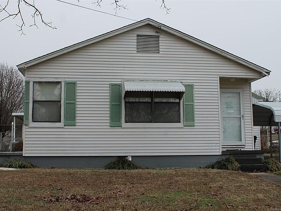 3rd image of 201 E Jackson Ave