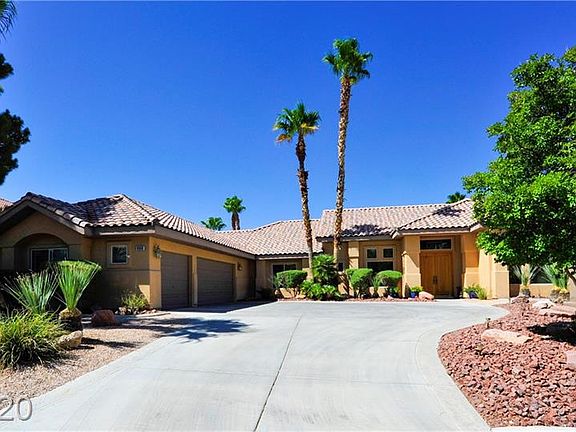 2nd image of 8000 Golfers Oasis Dr
