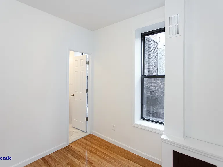 1324 Lexington Ave #6A — Photo 7