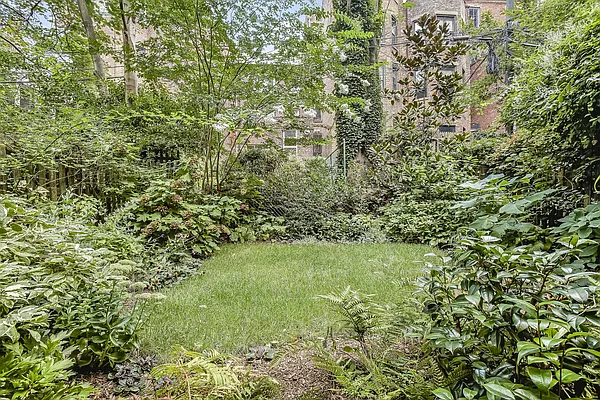 Rented by Compass | media 17