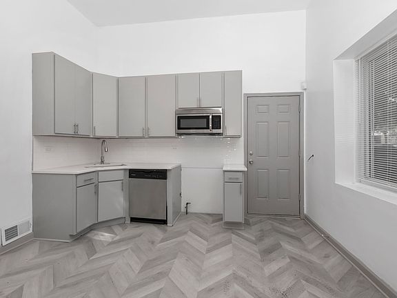 4th image of 2600-2602 W 23rd St #2600-1F