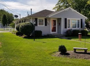262 E Columbus St, Saint Henry, OH 45883