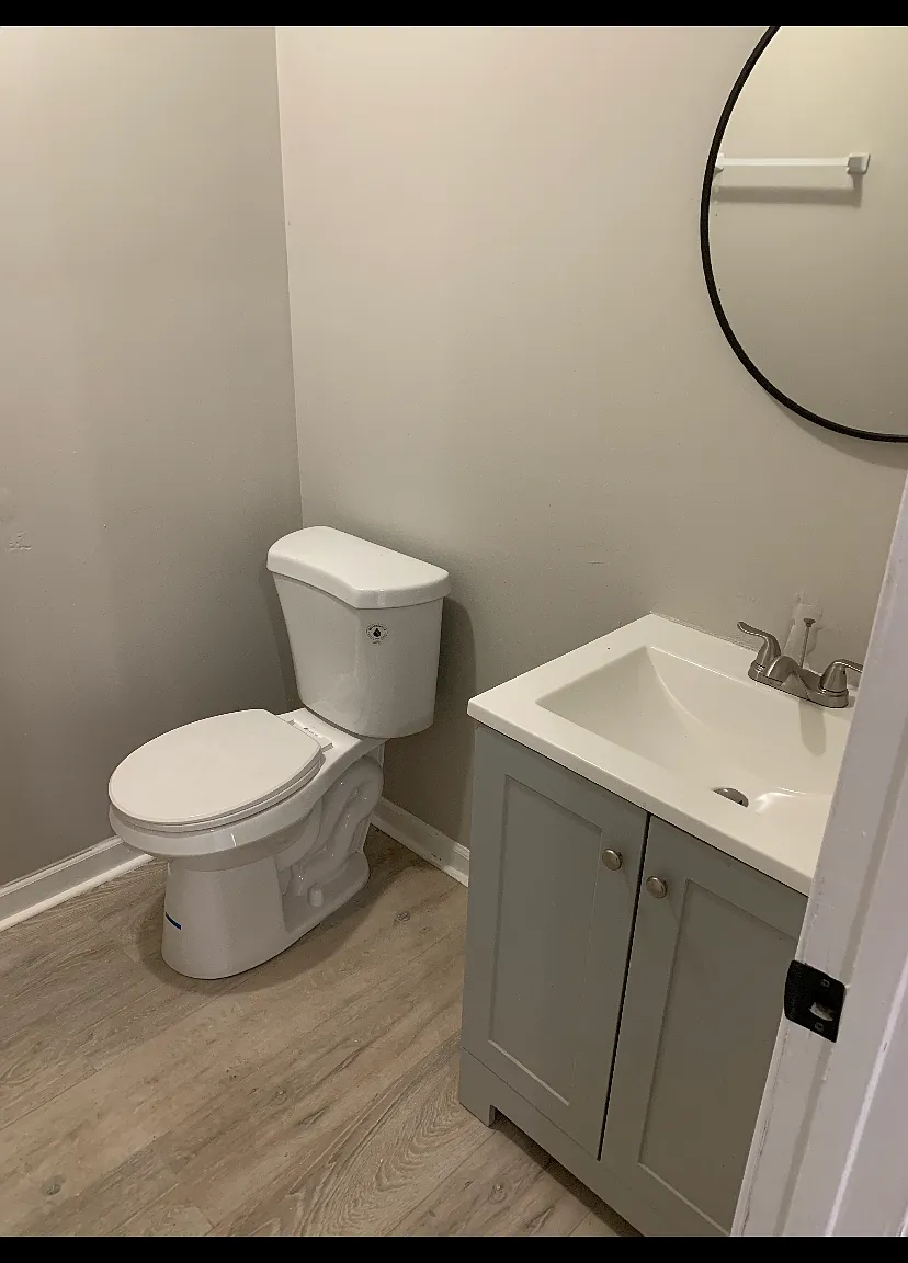 3 bed, 1.5 bath, $1,300 — Photo 4