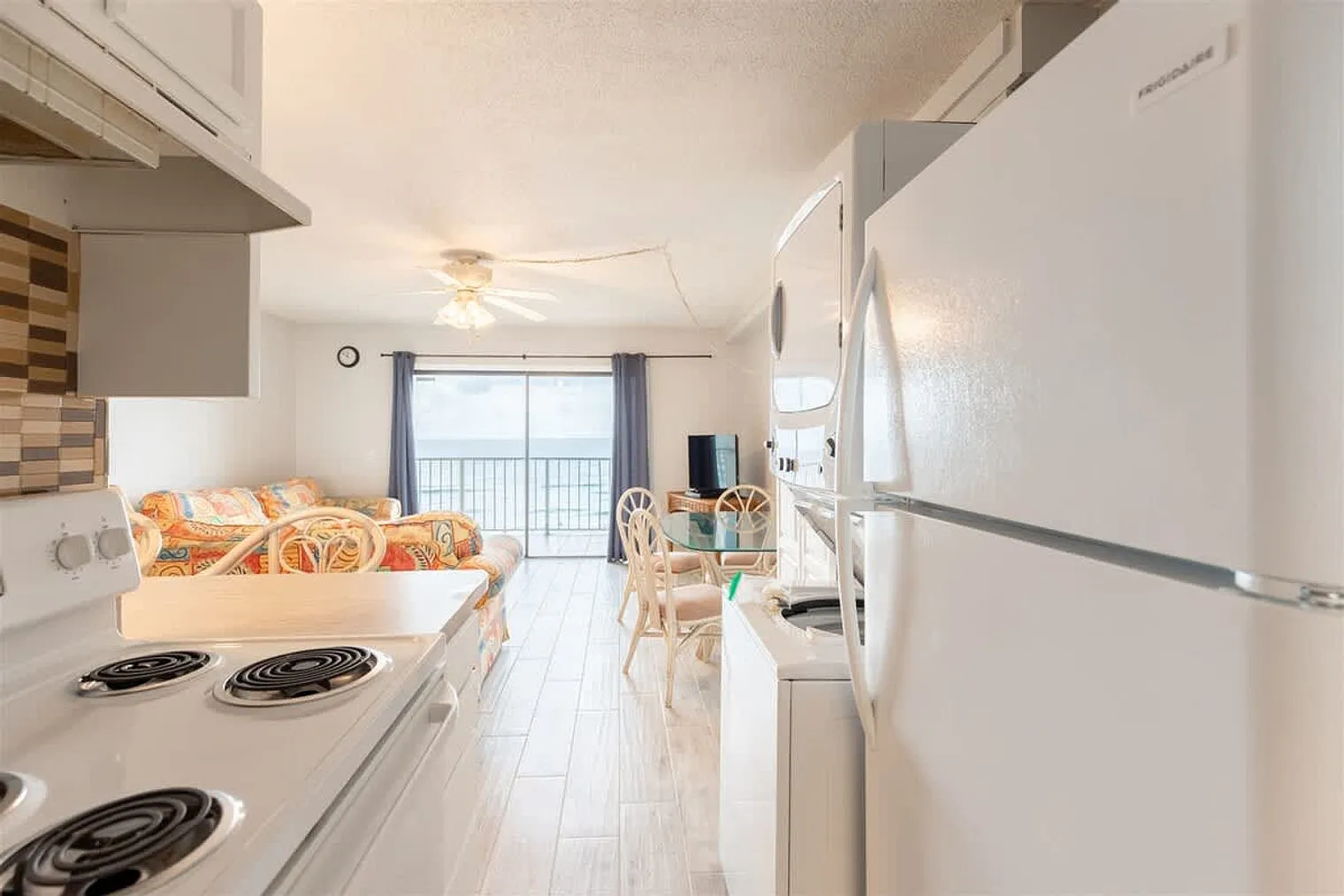 1 bed, 1.0 bath, 731 sqft, $1,630 — Photo 4