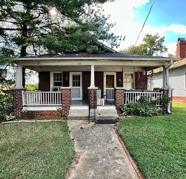 120 S Poplar St — Photo 1