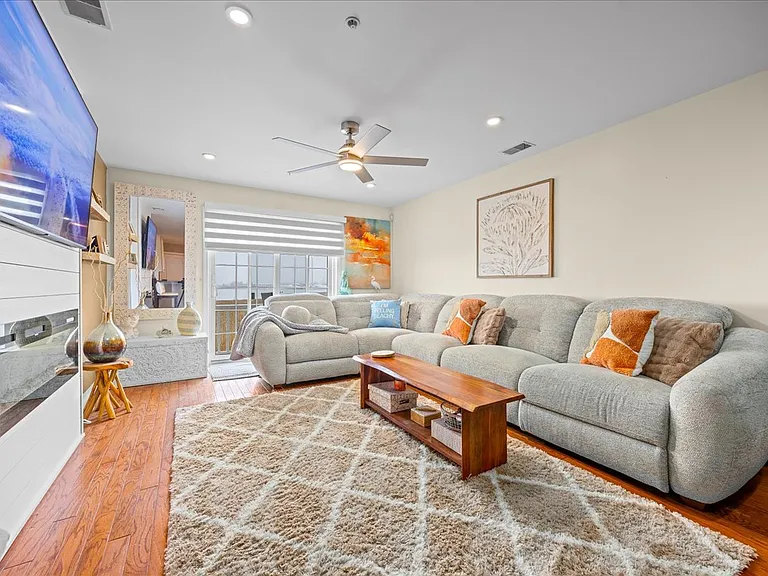61 Dockside Dr #61 — Photo 6