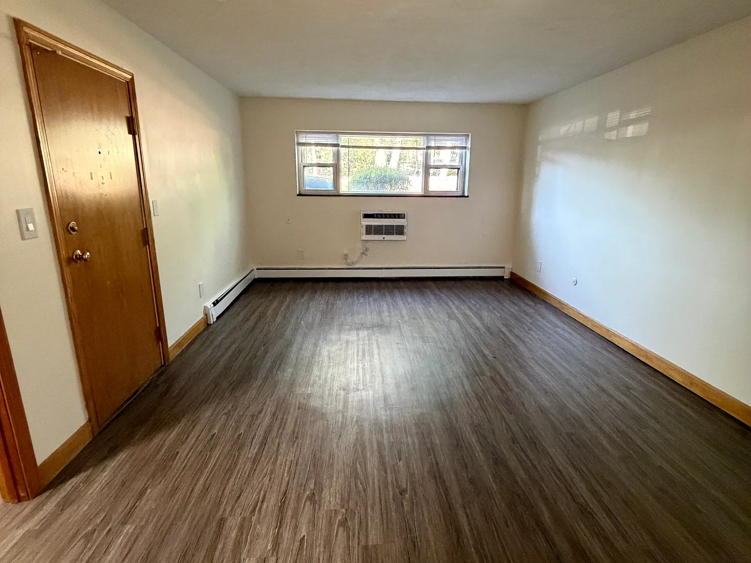 282 Grove St — Photo 4